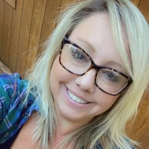 Meet your Posher, Lacey